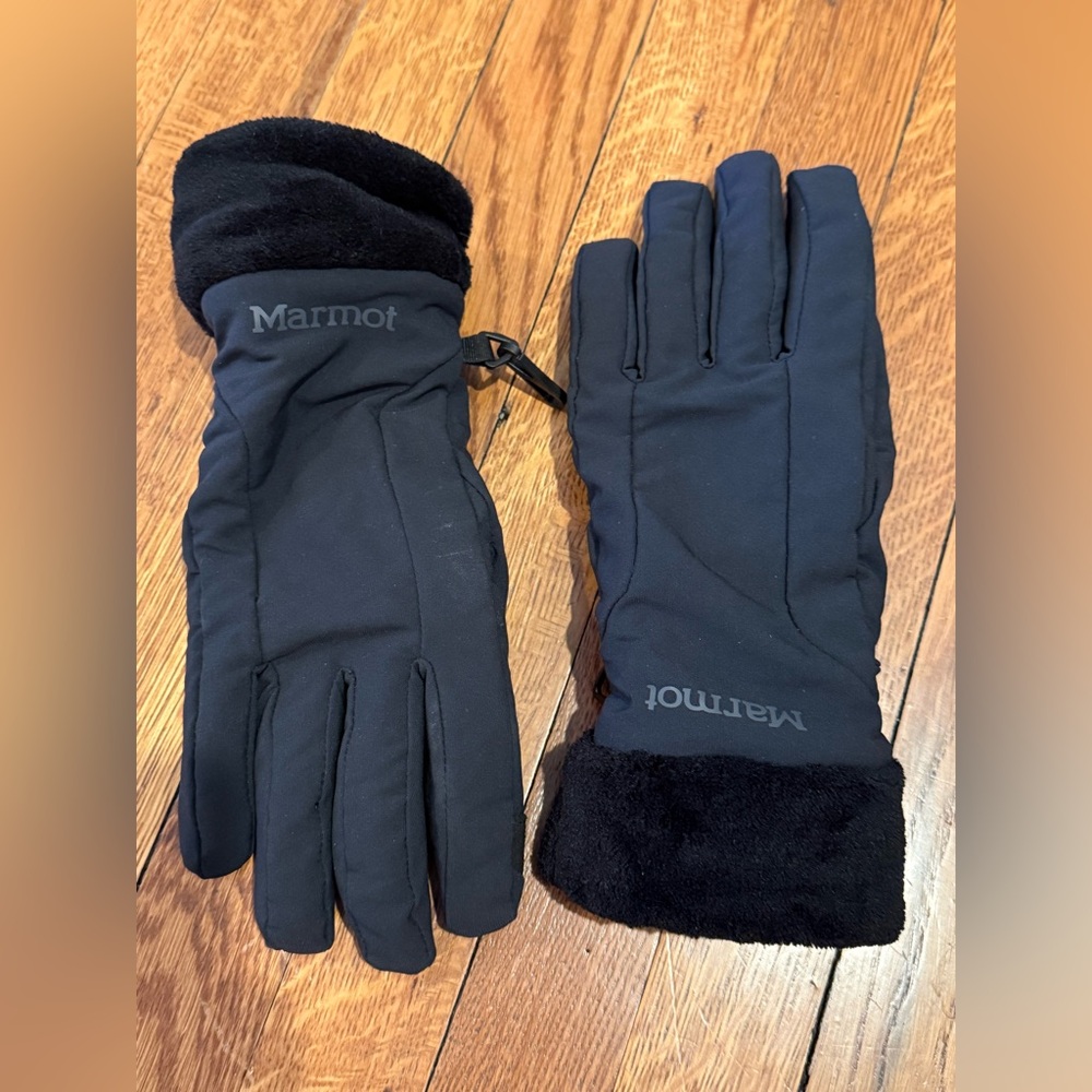 Marmot Fuzzy Wuzzy Gloves. Women’s Size Medium